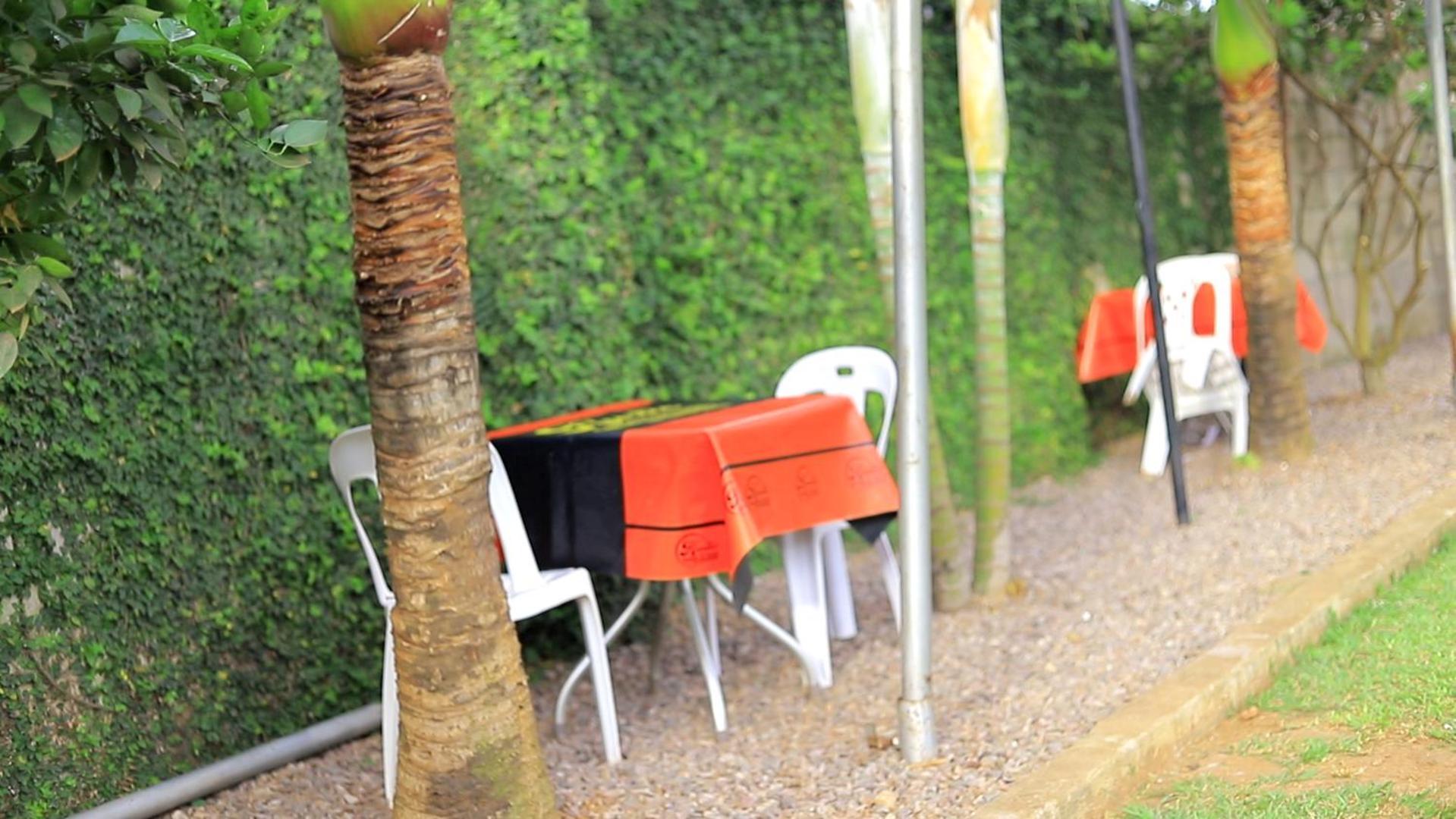 Rustic Gardens Bed & Breakfast Kitunzi Lungujja Kampala Bagian luar foto