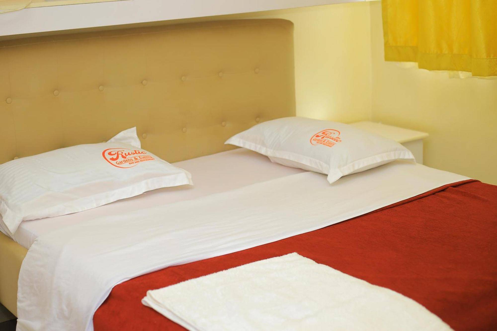 Rustic Gardens Bed & Breakfast Kitunzi Lungujja Kampala Bagian luar foto