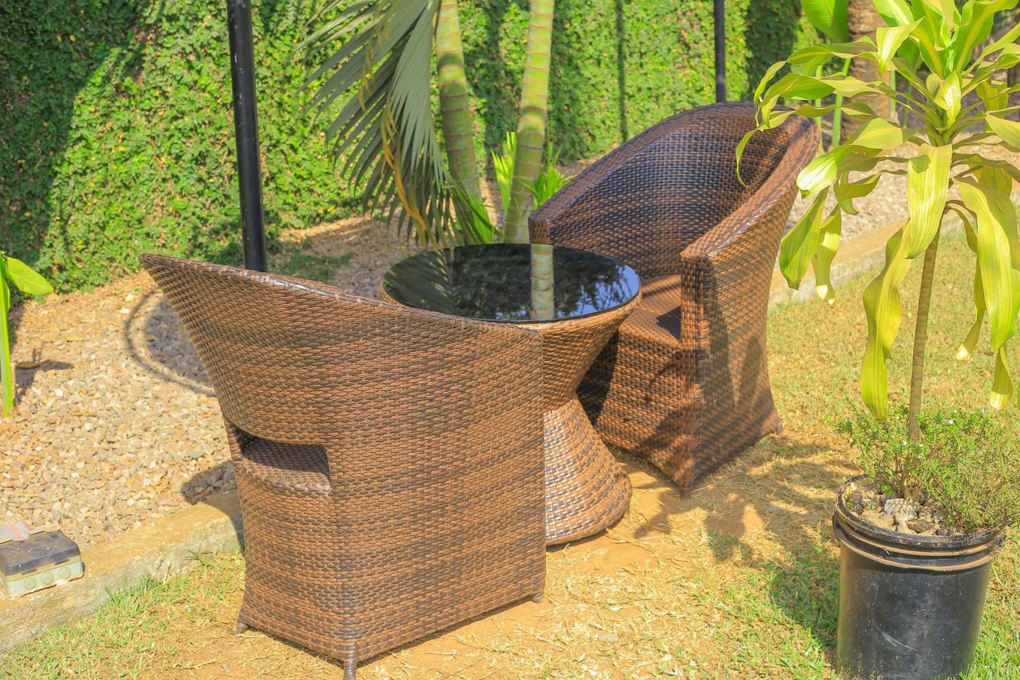 Rustic Gardens Bed & Breakfast Kitunzi Lungujja Kampala Bagian luar foto